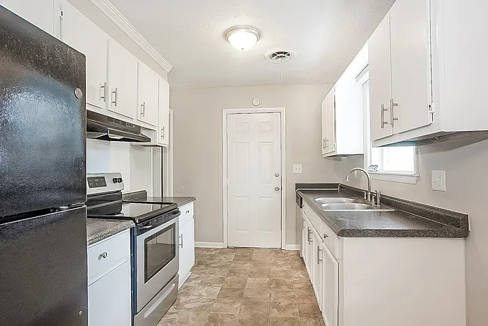 2819 Lumpkin Rd — Photo 4