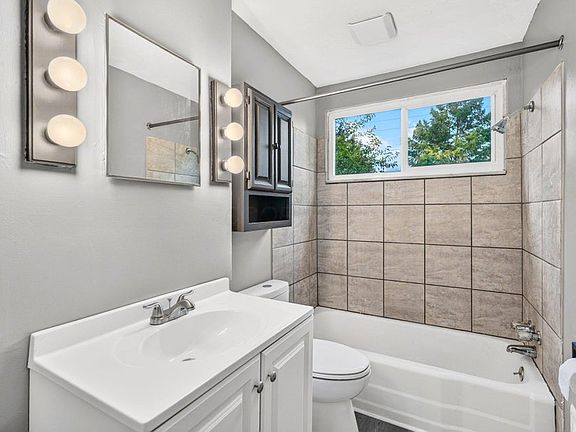 5th image of 3444 Kimberly Ave #1