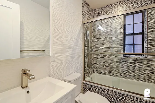 Rented by REZI | media 14