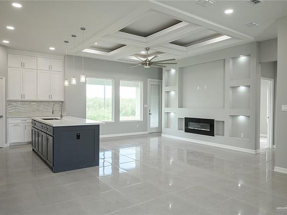 4th image of 315 Brooks Cir