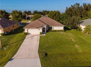 1711 SW 2nd Ter, Cape Coral, FL 33991