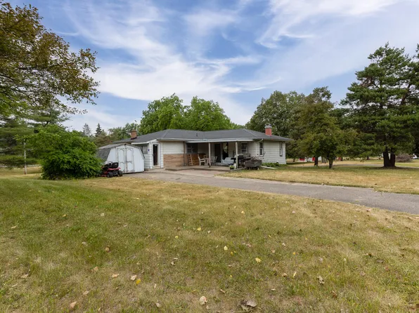 7411 Chicago Rd, Jackson, MI 49201