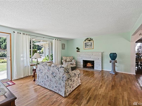 4th image of 14801 72nd Ave E