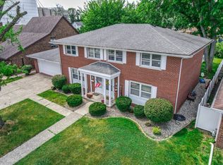 133 W 5th St, Manteno, IL 60950