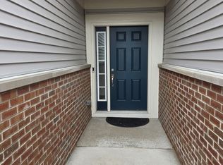 2015 Pembridge Ln #2015, Joliet, IL 60431