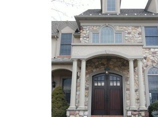 85 Red Corner Rd, Douglassville, PA 19518