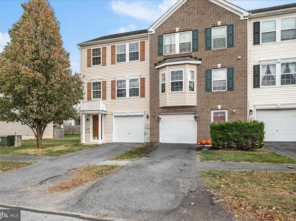 97 Brentwood St, Martinsburg, WV 25404