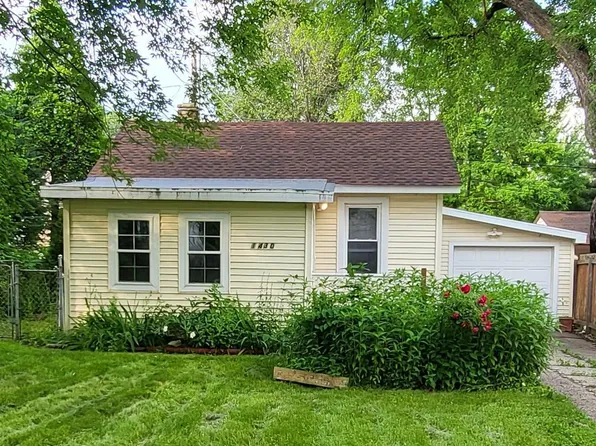 1430 Stickney Ave, South Saint Paul, MN 55075