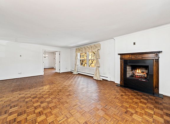 5th image of 1025 Randolph St APT 111