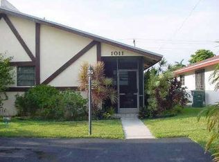 1011 NE 1st Ct #B, Hallandale Beach, FL 33009