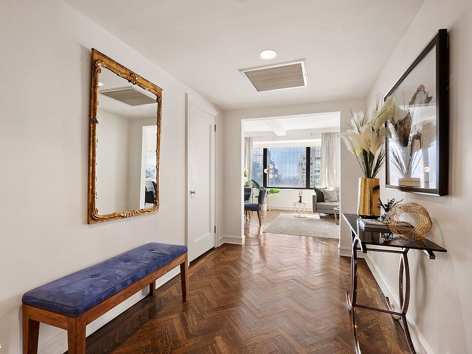 1st image of 160 Central Park S #3710
