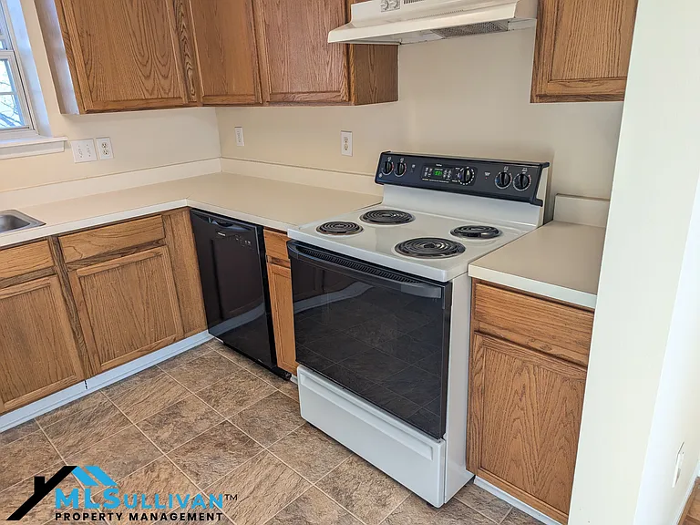 5015 Silhouette Dr — Photo 7