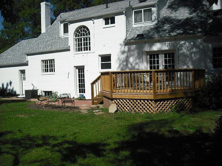 2nd image of 845 Greenhouse Dr