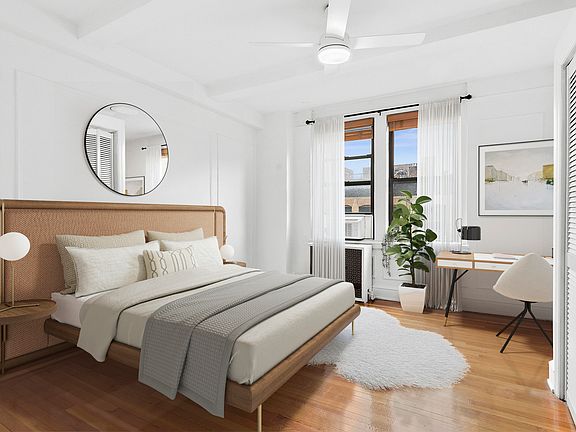 4th image of 74 W 68th St APT 7C