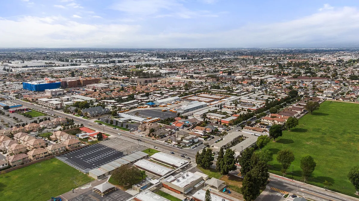 Building Photo - 8331 Lampson Avenue
