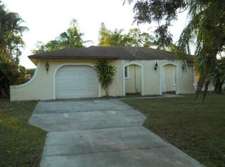 1901 40th Ter SW, Naples, FL 34116