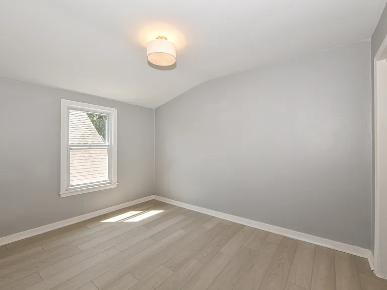 2230 S 72nd St #2 — Photo 15