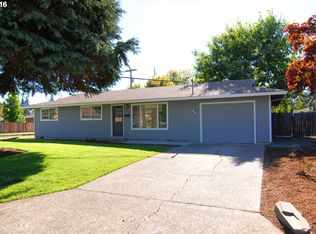817 S Chehalem St, Newberg, OR 97132