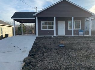 1611 Sayle St, Greenville, TX 75401