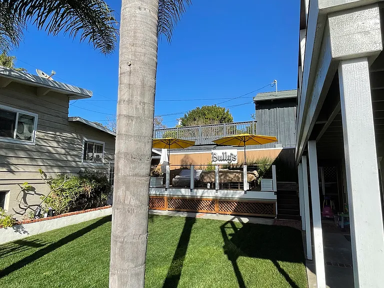 Maiden Ln — Photo 29