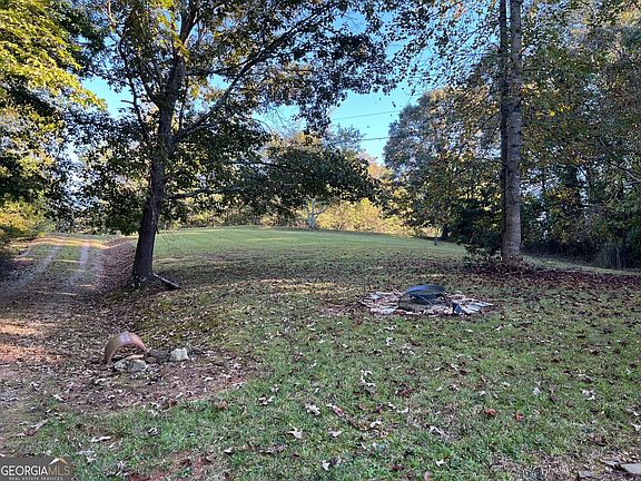 2nd image of 185 Clover Leaf Rd