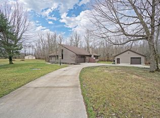 8849 Swigert Rd, Loveland, OH 45140