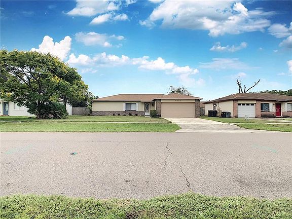 2nd image of 3920 Janie Ct