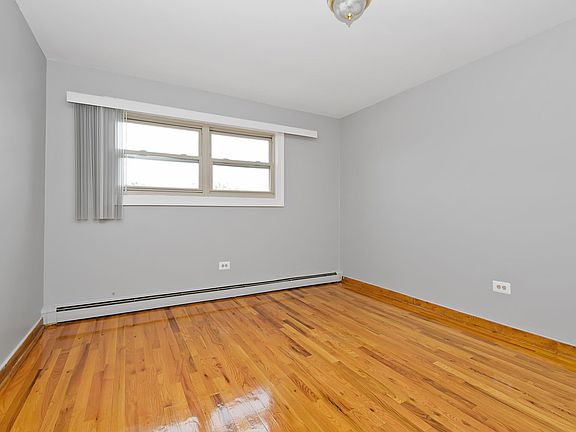 5th image of 6301-6305 S Kilpatrick Ave #6303-3
