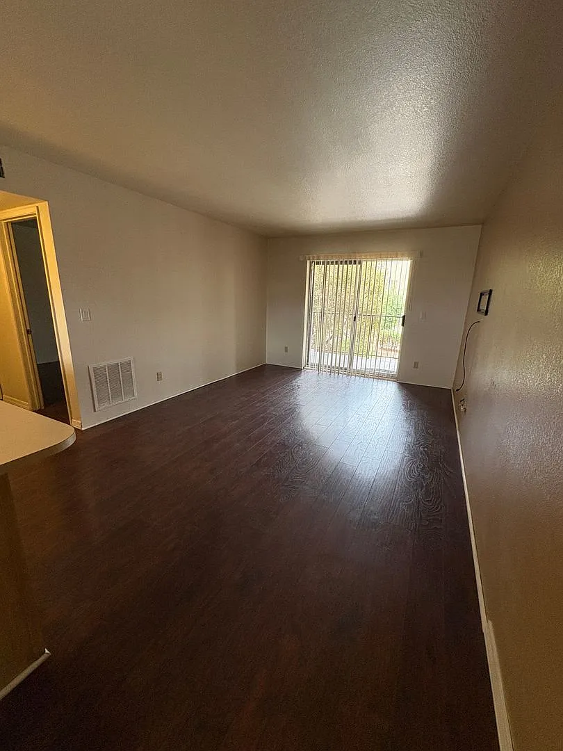 Unfurnished Xanadu Condo! — Photo 2