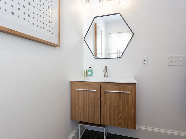 2606 Wade Ave — Photo 22