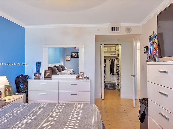 4th image of 1688 West Ave APT 203