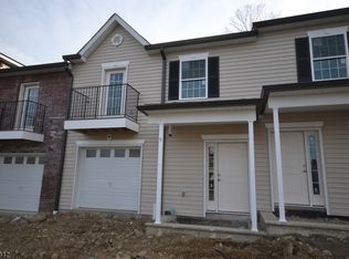 5 Gregg Ct, Newton, NJ 07860
