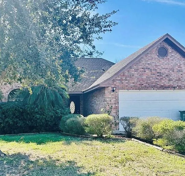 15 Valles Ct — Photo 1