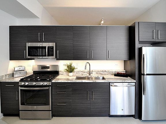 4th image of 5170 N Elston Ave #1