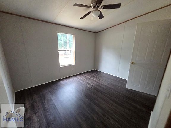 4th image of 147 Barn Road Cir