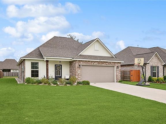2nd image of 226 Cypress Bend Dr