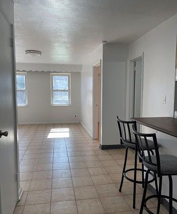 4th image of 7222 Caldwell Ave