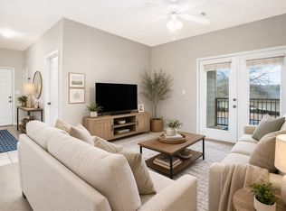3297 S College St APT C201, Auburn, AL 36830