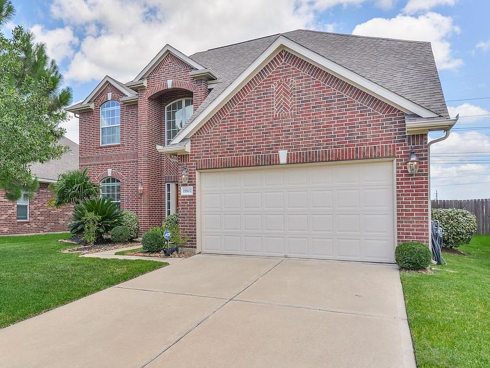Very, Very Beautiful 4 Bedroom Home, Large Back Yard & Many Upgrades!