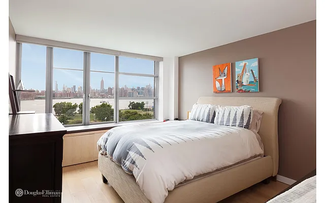 Rented by Douglas Elliman | media 16