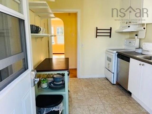4th image of 2175 Windsor St #2167