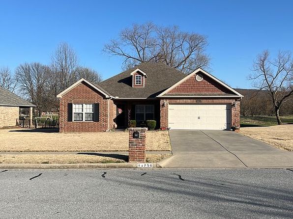 11756 Club House Pkwy