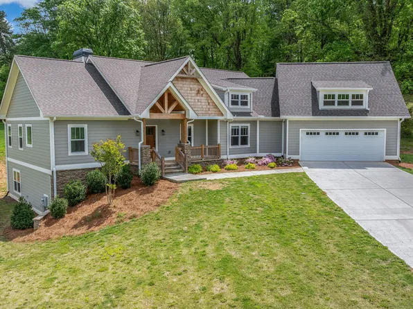 375 Spring Field Dr, Clarkesville, GA 30523