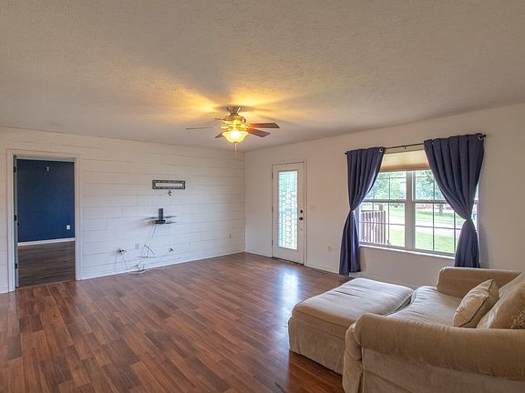 4th image of 1623 Silverado Ct
