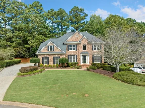 374 Meadowmeade Cv, Lawrenceville, GA 30043
