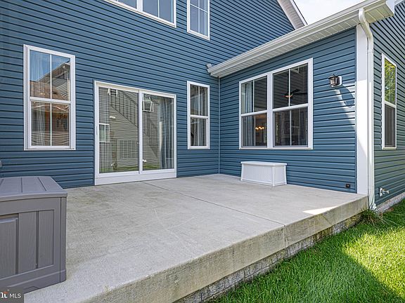 4th image of 39143 Alapocus Dr