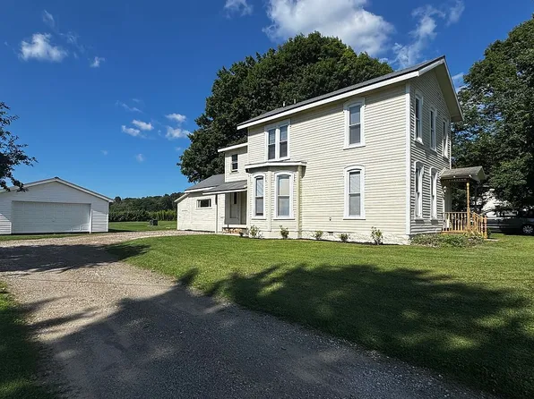 956 Depot Rd, Waterford, PA 16441