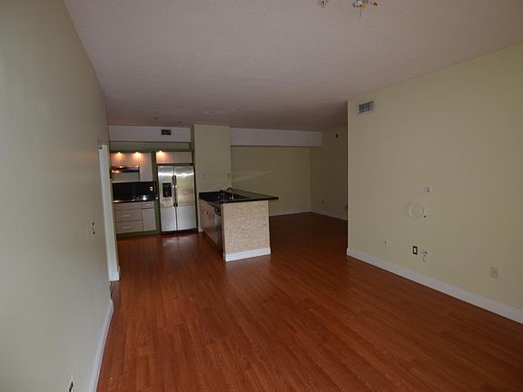 4th image of 7220 NW 114th Ave #20316