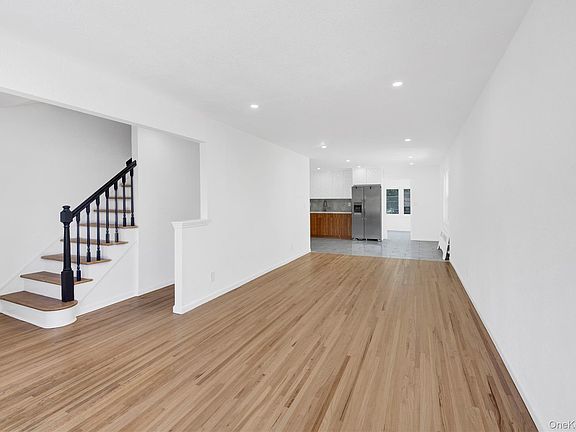 2nd image of 68 Lamartine Avenue
