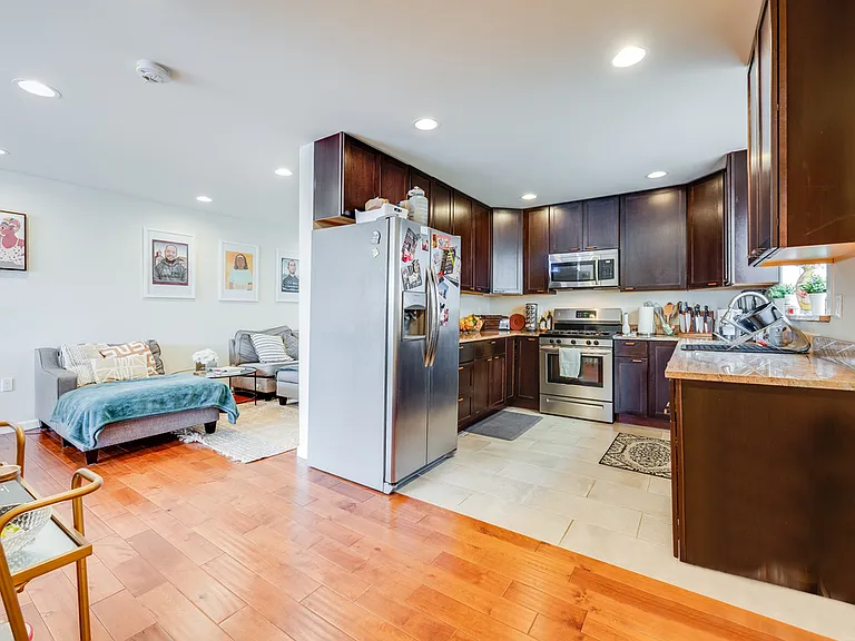 5728 Roosevelt Way NE — Photo 33